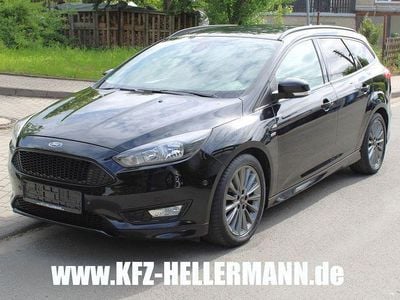 Schwarz Gebraucht 2018 Ford Focus ST-Line Limousine | 9.995 € (Fairer Preis)