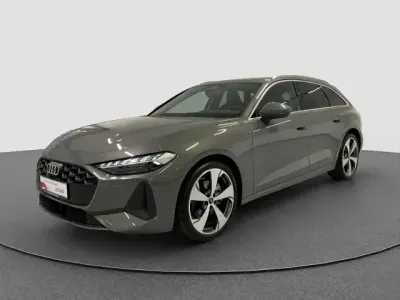 Gebraucht Audi A5 Sport 204 PS (150 kW) 2025 Grau (chronosgrau) Kombi