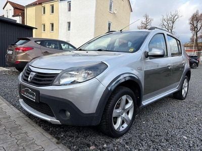 Silber Gebraucht 2010 Dacia Sandero Stepway Van / Kleinbus | 3.999 € (Fairer Preis)