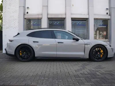 Gebraucht Porsche Taycan Sport Turismo 439 kW (598 PS) 2022 Kreide Kombi