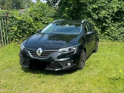 Gebraucht Renault Mégane GrandTour Bose Edition 131 PS (96 kW) 2018 Schwarz Kombi