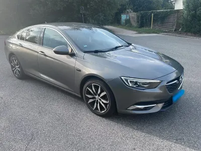 Gebraucht Opel Insignia 136 PS (100 kW) 2018 Grau Limousine
