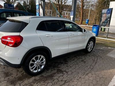 gebraucht Mercedes GLA220 d DCT