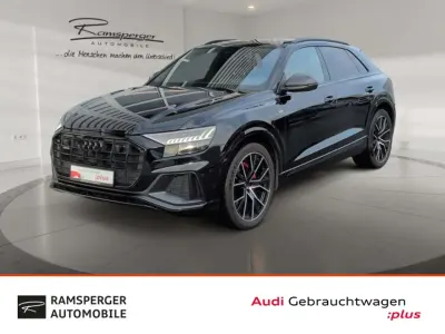 Gebraucht Audi Q8 S-Line 286 PS (210 kW) 2023 Mythosschwarz metallic SUV