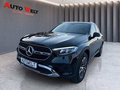 Gebraucht Mercedes GLC220 197 PS (144 kW) 2023 Schwarz SUV