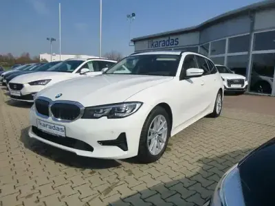 Gebraucht BMW 320 Advantage 190 PS (139 kW) 2019 Weiß Kombi