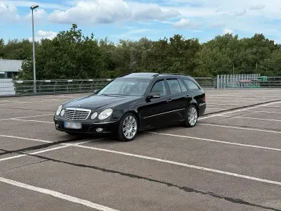 Gebraucht Mercedes E280 190 PS (139 kW) 2007 Schwarz Kombi