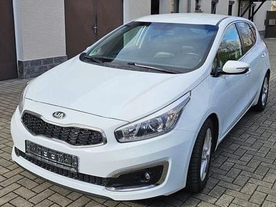Gebraucht Kia Ceed Platinum Edition 136 PS (100 kW) 2016 Weiß Kleinwagen