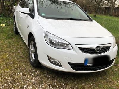 gebraucht Opel Astra Sprts Tourer eco-FLEX