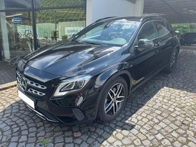 Mercedes GLA220