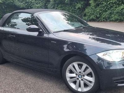 Blau Gebraucht 2009 BMW 120 Cabriolet Cabrio | 8.500 € (Etwas zu teuer)