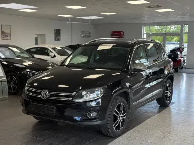 Gebraucht VW Tiguan Business 140 PS (102 kW) 2014 Schwarz SUV