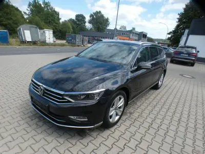 Gebraucht VW Passat Elegance 200 PS (147 kW) 2022 Schwarz Kombi