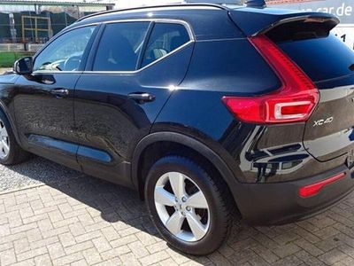 Second-hand Volvo XC40 Momentum 163 CP (119 kW) 2020 Negru SUV