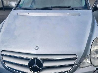 Mercedes R320