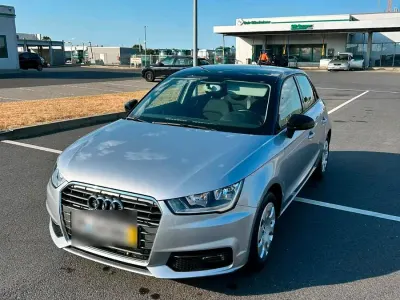 Gebraucht Audi A1 Sportback Design 95 PS (69 kW) 2015 Silber Kleinwagen