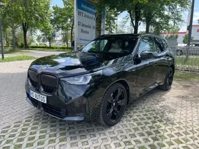 Gebraucht BMW X3 M Sport 197 PS (144 kW) 2025 Schwarz SUV
