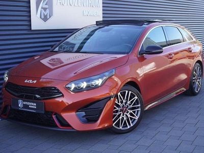 Gebraucht Kia ProCeed GT GT 204 PS (150 kW) 2024 (rng) orange fusion met. Kleinwagen