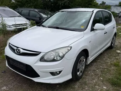 Gebraucht Hyundai i30 Classic 109 PS (80 kW) 2010 Weiß Limousine