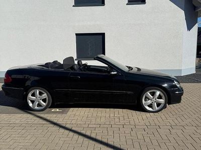 Gebraucht Mercedes CLK200 Avantgarde 184 PS (135 kW) 2007 Schwarz Cabrio