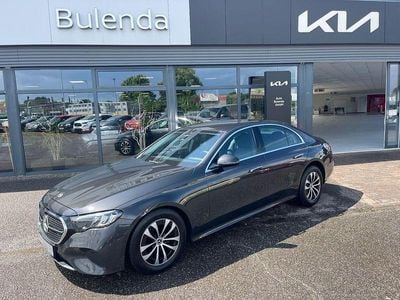 Mercedes E200