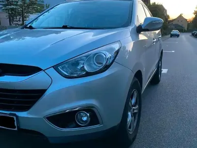 Gebraucht Hyundai ix35 135 PS (99 kW) 2012 Grau SUV