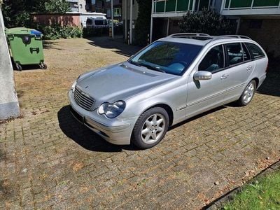 Mercedes C200