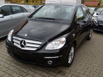 Mercedes B200