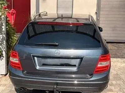 Gebraucht Mercedes C180 156 PS (114 kW) 2013 Grau Limousine