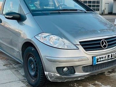 Grau Gebraucht 2005 Mercedes A150 Classic Van / Kleinbus | 2.199 € (Superpreis)