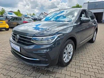 Używany VW Tiguan 150 KM (110 kW) 2022 Szary SUV