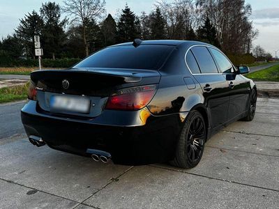 Usata BMW 525 M Sport 218 CV (160 kW) 2005 Nero