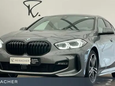 Gebraucht BMW 118 M Sport 136 PS (100 kW) 2023 Skyscraper grau metallic Limousine