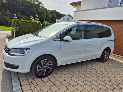 Gebraucht VW Sharan Sound 150 PS (110 kW) 2018 Weiß Van / Kleinbus