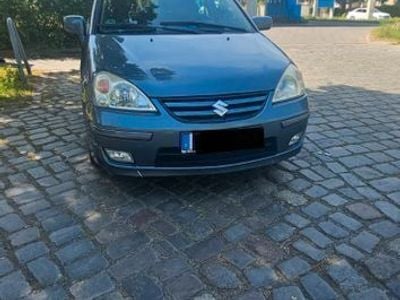 Suzuki Liana