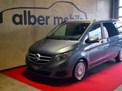 Mercedes V220