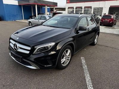 Gebraucht Mercedes GLA220 170 PS (125 kW) 2015 Schwarz SUV