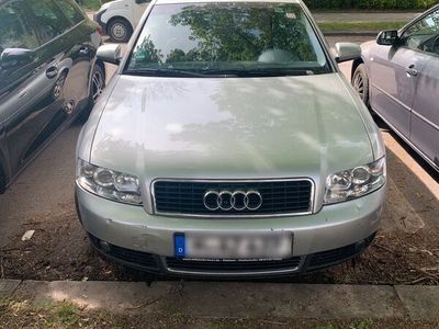 gebraucht Audi A4 2.0 - TÜV 05/25 kein Rost