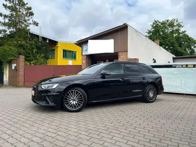 Gebraucht Audi A4 Advanced 150 PS (110 kW) 2023 Mythosschwarz metallic Kombi