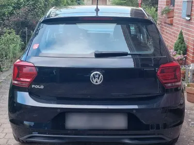 Gebraucht VW Polo Comfortline 95 PS (69 kW) 2018 Schwarz Kleinwagen