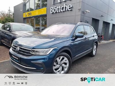 Gebraucht VW Tiguan Active 150 PS (110 kW) 2023 Nightshade blue metallic SUV