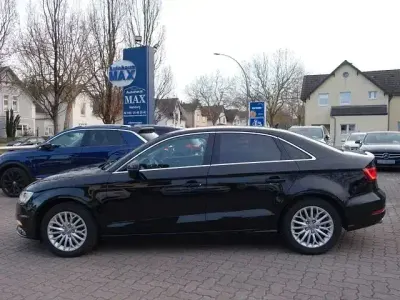 Gebraucht Audi A3 Ambiente 150 PS (110 kW) 2015 Schwarz Limousine