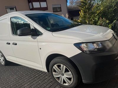 Gebraucht VW Caddy 122 PS (89 kW) 2021 Weiß Van / Kleinbus