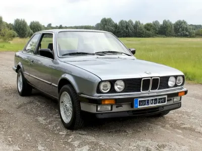 Gebraucht BMW 325 170 PS (125 kW) 1987 Silber Coupé