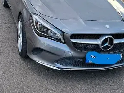 Gebraucht Mercedes CLA180 Urban 122 PS (89 kW) 2016 Grau Coupé