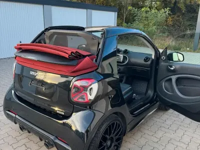 Gebraucht Smart ForTwo Cabrio Brabus 110 PS (80 kW) 2017 Schwarz Cabrio
