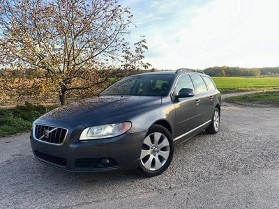 Second-hand Volvo V70 200 CP (147 kW) 2009 Gri Break
