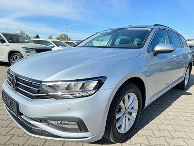 Gebraucht VW Passat Business 122 PS (89 kW) 2022 Silber Kombi
