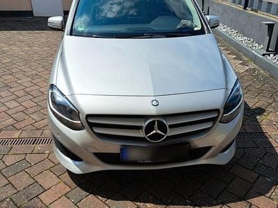 Mercedes B180