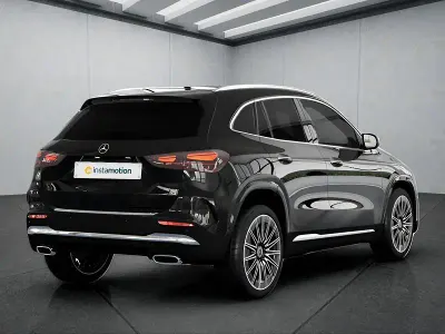 Gebraucht Mercedes GLA220 190 PS (139 kW) 2024 Schwarz SUV